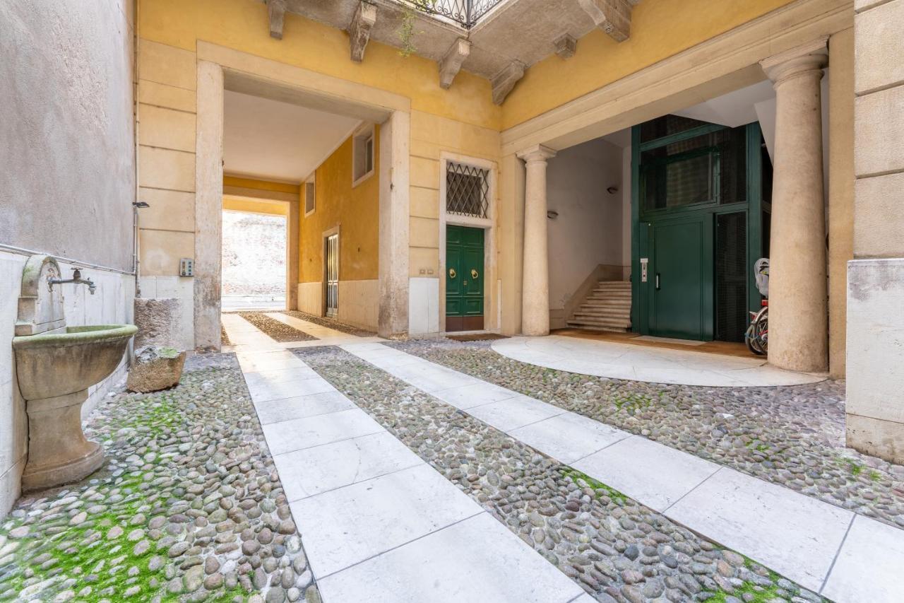 Corso Cavour Luxury Apartment Verona Exterior photo