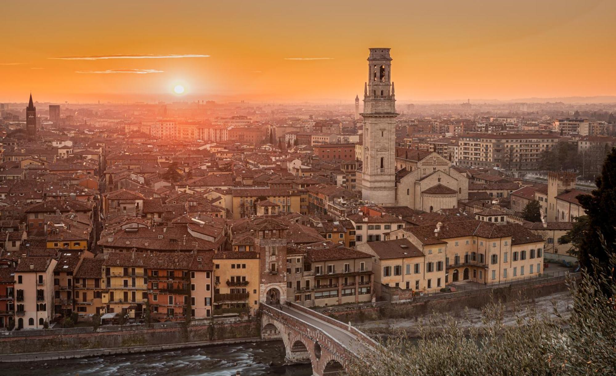Corso Cavour Luxury Apartment Verona Exterior photo